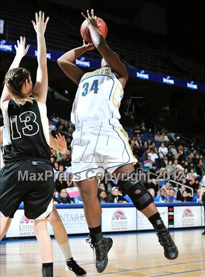 Thumbnail 2 in JW North vs. Foothill (CIF D2 SoCal Regional Final) photogallery.