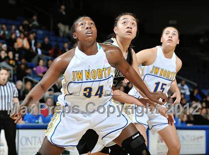 Thumbnail 2 in JW North vs. Foothill (CIF D2 SoCal Regional Final) photogallery.