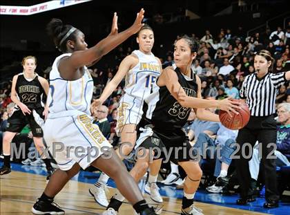 Thumbnail 2 in JW North vs. Foothill (CIF D2 SoCal Regional Final) photogallery.