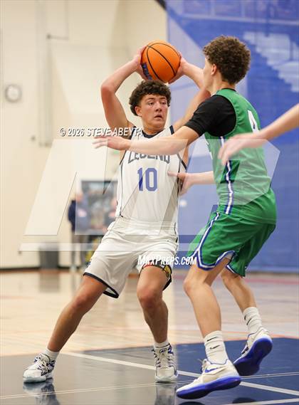 Thumbnail 3 in FR: Doherty @ Legend photogallery.