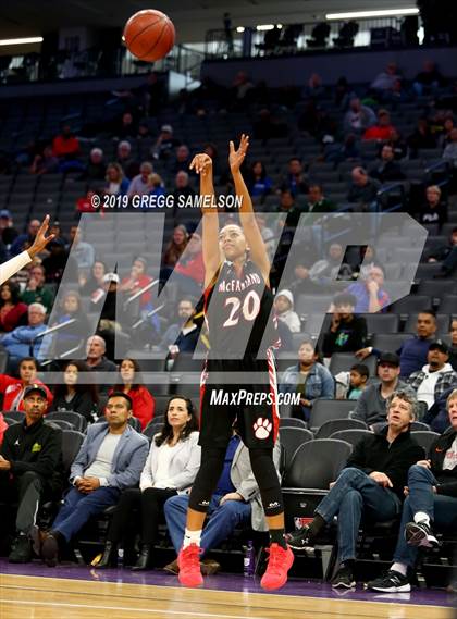 Thumbnail 1 in Oakland vs McFarland (CIF State D3 Final) photogallery.