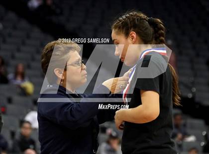 Thumbnail 2 in Oakland vs McFarland (CIF State D3 Final) photogallery.