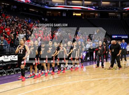 Thumbnail 2 in Oakland vs McFarland (CIF State D3 Final) photogallery.
