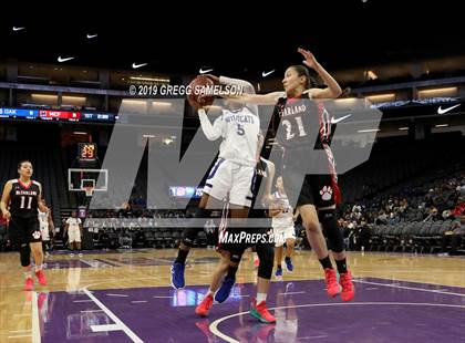 Thumbnail 3 in Oakland vs McFarland (CIF State D3 Final) photogallery.