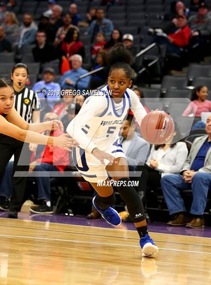 Thumbnail 3 in Oakland vs McFarland (CIF State D3 Final) photogallery.