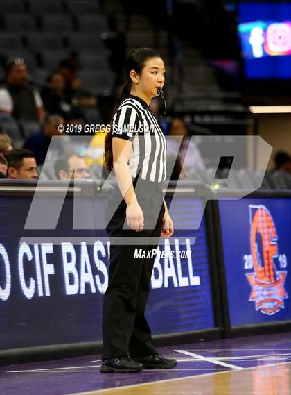 Thumbnail 2 in Oakland vs McFarland (CIF State D3 Final) photogallery.