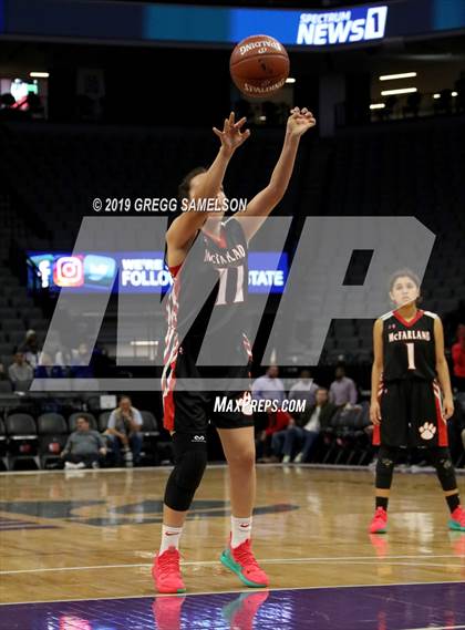 Thumbnail 3 in Oakland vs McFarland (CIF State D3 Final) photogallery.