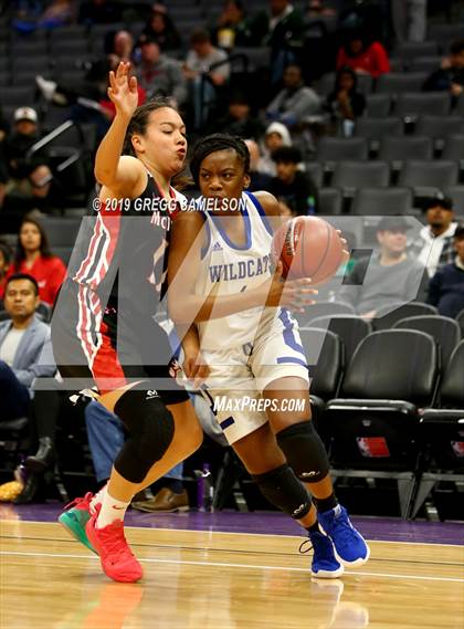 Thumbnail 1 in Oakland vs McFarland (CIF State D3 Final) photogallery.