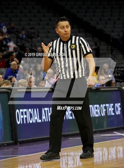 Thumbnail 1 in Oakland vs McFarland (CIF State D3 Final) photogallery.