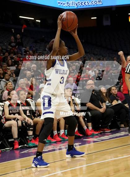 Thumbnail 1 in Oakland vs McFarland (CIF State D3 Final) photogallery.