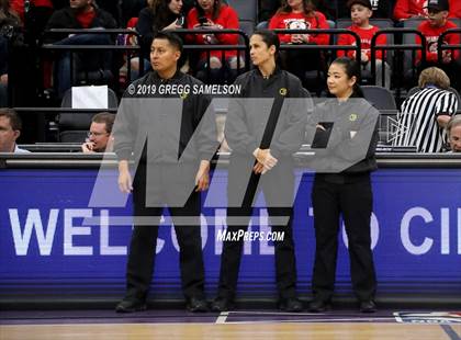 Thumbnail 3 in Oakland vs McFarland (CIF State D3 Final) photogallery.