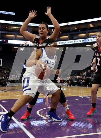 Thumbnail 2 in Oakland vs McFarland (CIF State D3 Final) photogallery.