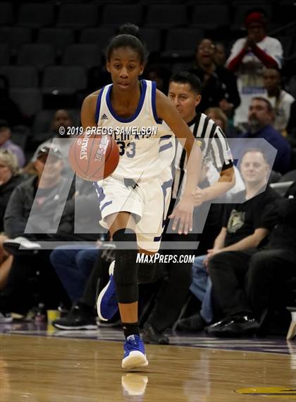 Thumbnail 3 in Oakland vs McFarland (CIF State D3 Final) photogallery.
