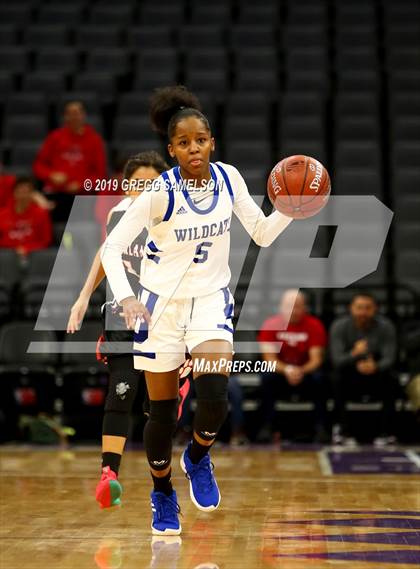 Thumbnail 2 in Oakland vs McFarland (CIF State D3 Final) photogallery.