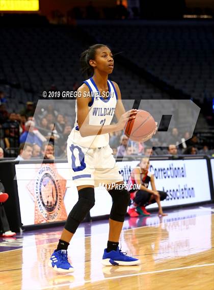 Thumbnail 1 in Oakland vs McFarland (CIF State D3 Final) photogallery.