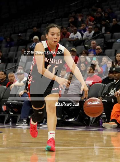 Thumbnail 2 in Oakland vs McFarland (CIF State D3 Final) photogallery.