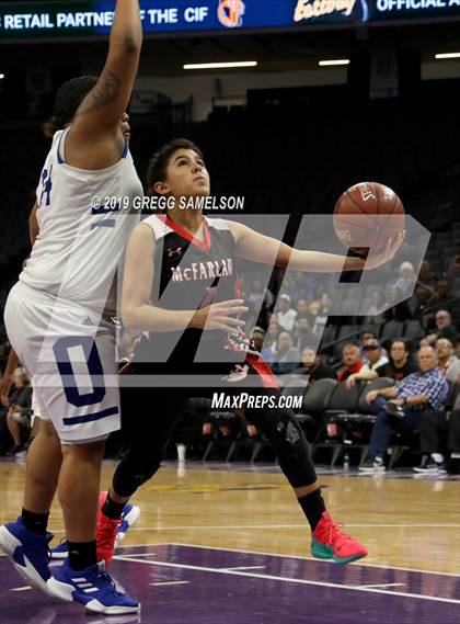 Thumbnail 2 in Oakland vs McFarland (CIF State D3 Final) photogallery.