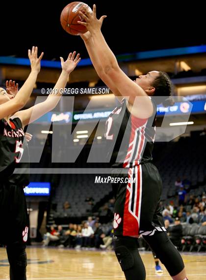Thumbnail 3 in Oakland vs McFarland (CIF State D3 Final) photogallery.
