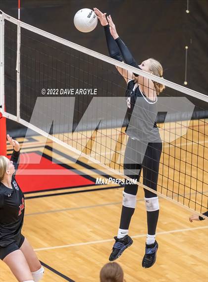 Thumbnail 3 in Bear River vs Park City (Rocky Mountain JV/Sophomore Tournament) photogallery.