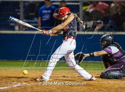 Thumbnail 2 in Katy vs Pearland (UIL 6A-Region 3 Final) photogallery.