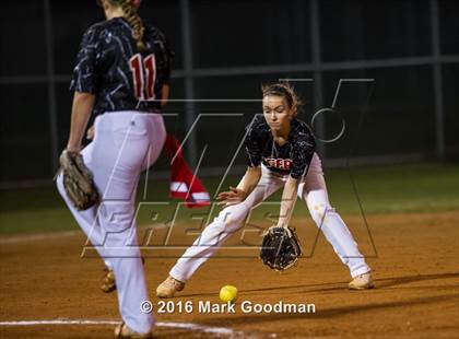 Thumbnail 2 in Katy vs Pearland (UIL 6A-Region 3 Final) photogallery.