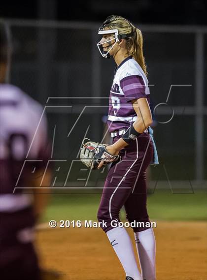 Thumbnail 2 in Katy vs Pearland (UIL 6A-Region 3 Final) photogallery.