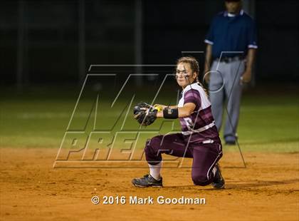 Thumbnail 2 in Katy vs Pearland (UIL 6A-Region 3 Final) photogallery.