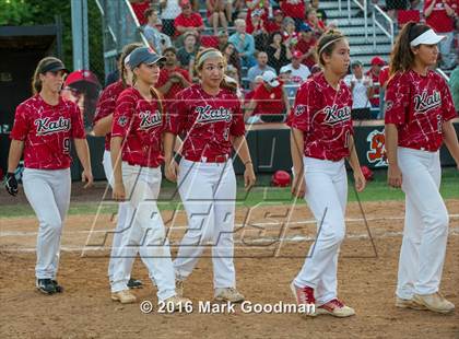 Thumbnail 1 in Katy vs Pearland (UIL 6A-Region 3 Final) photogallery.