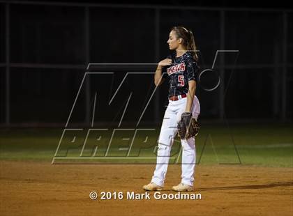 Thumbnail 2 in Katy vs Pearland (UIL 6A-Region 3 Final) photogallery.