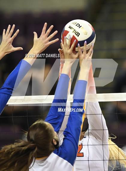 Thumbnail 3 in Legend @ Rampart (CHSAA 5A Playoff) photogallery.