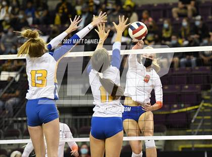 Thumbnail 3 in Legend @ Rampart (CHSAA 5A Playoff) photogallery.