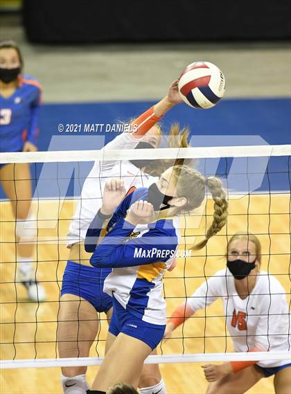 Thumbnail 2 in Legend @ Rampart (CHSAA 5A Playoff) photogallery.