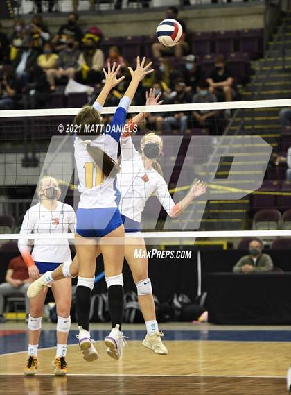 Thumbnail 2 in Legend @ Rampart (CHSAA 5A Playoff) photogallery.