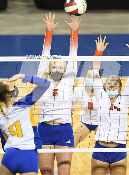 Thumbnail 1 in Legend @ Rampart (CHSAA 5A Playoff) photogallery.