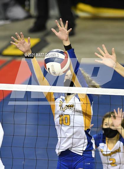Thumbnail 3 in Legend @ Rampart (CHSAA 5A Playoff) photogallery.