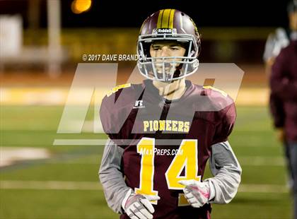 Thumbnail 3 in Royal @ Simi Valley photogallery.