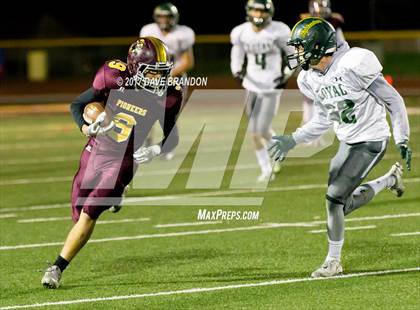 Thumbnail 2 in Royal @ Simi Valley photogallery.