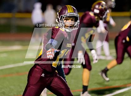 Thumbnail 3 in Royal @ Simi Valley photogallery.