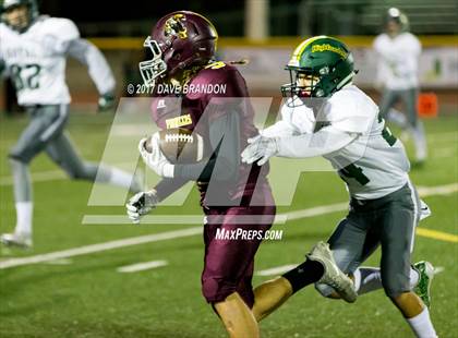 Thumbnail 3 in Royal @ Simi Valley photogallery.