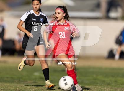 Thumbnail 1 in Pacifica vs Mater Dei (Best in the West Winter Classic) photogallery.
