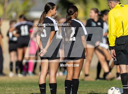 Thumbnail 1 in Pacifica vs Mater Dei (Best in the West Winter Classic) photogallery.