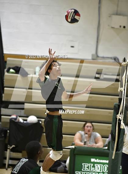 Thumbnail 3 in Valley Stream Central vs Elmont Memorial photogallery.