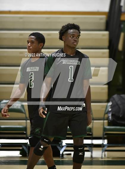 Thumbnail 1 in Valley Stream Central vs Elmont Memorial photogallery.