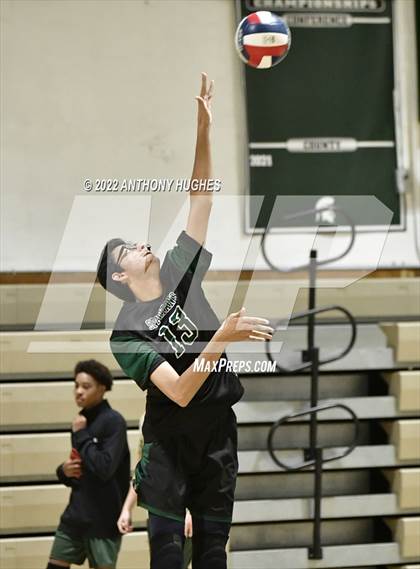 Thumbnail 2 in Valley Stream Central vs Elmont Memorial photogallery.