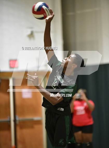Thumbnail 1 in Valley Stream Central vs Elmont Memorial photogallery.