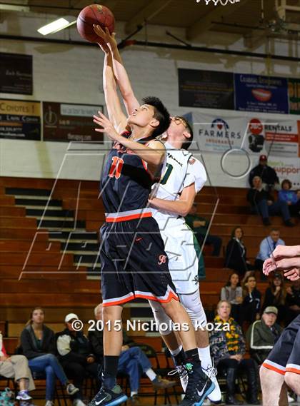 Thumbnail 1 in Moorpark vs. Beverly Hills (Joe Frazier Classic) photogallery.