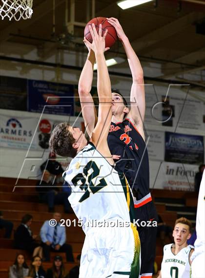 Thumbnail 3 in Moorpark vs. Beverly Hills (Joe Frazier Classic) photogallery.