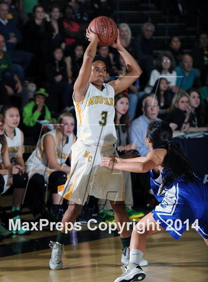 Thumbnail 2 in Culver City vs. Mira Costa  (CIF SS D2AA Final) photogallery.