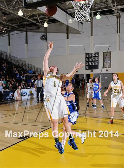Thumbnail 2 in Culver City vs. Mira Costa  (CIF SS D2AA Final) photogallery.