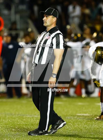 Thumbnail 2 in Golden Valley vs. West Ranch photogallery.
